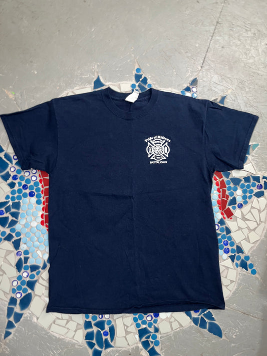 Vintage early 2000s FDNY remembrance T-shirt